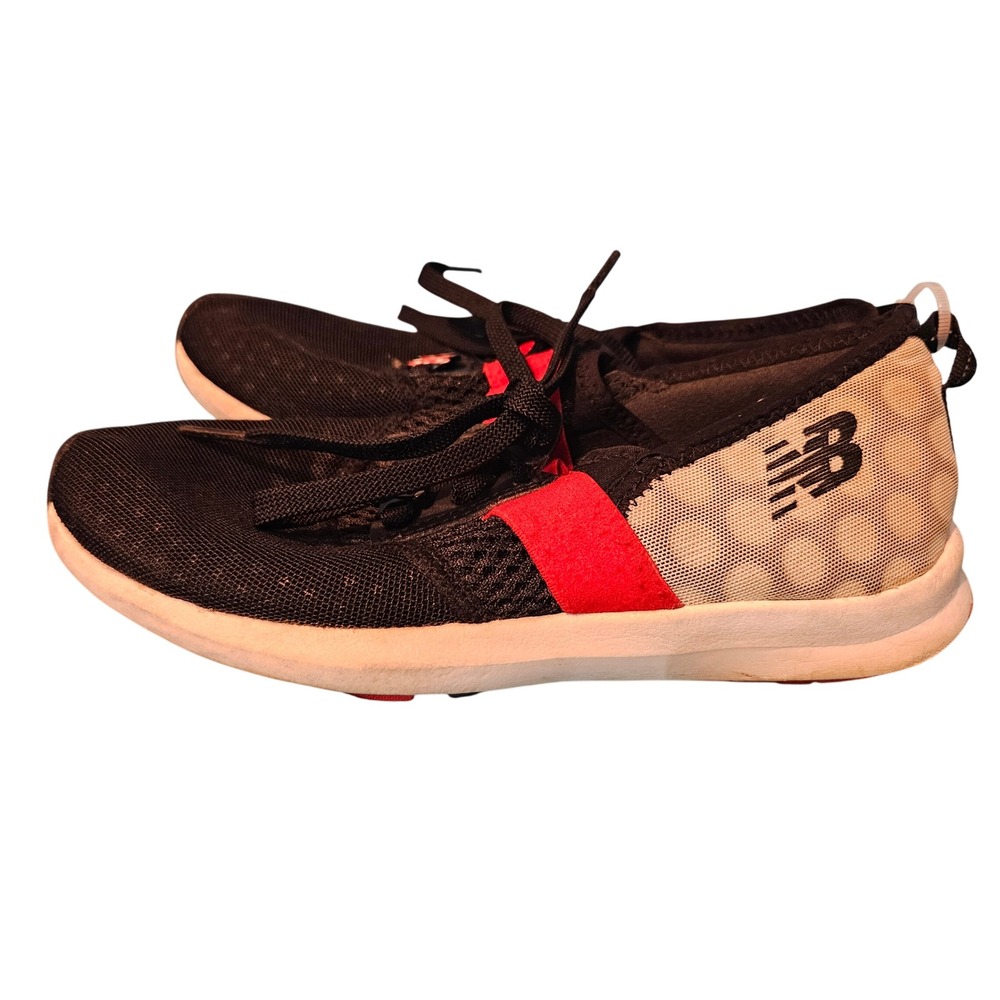 New Balance Disney Minnie Mouse Shoes Black Red Bow Accents Sneakers Size 2 1/2